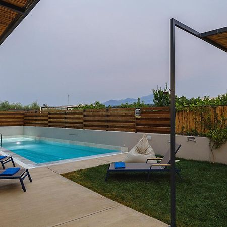 Iron Villas - Nefeli & Oniros Pangalochori Exteriör bild