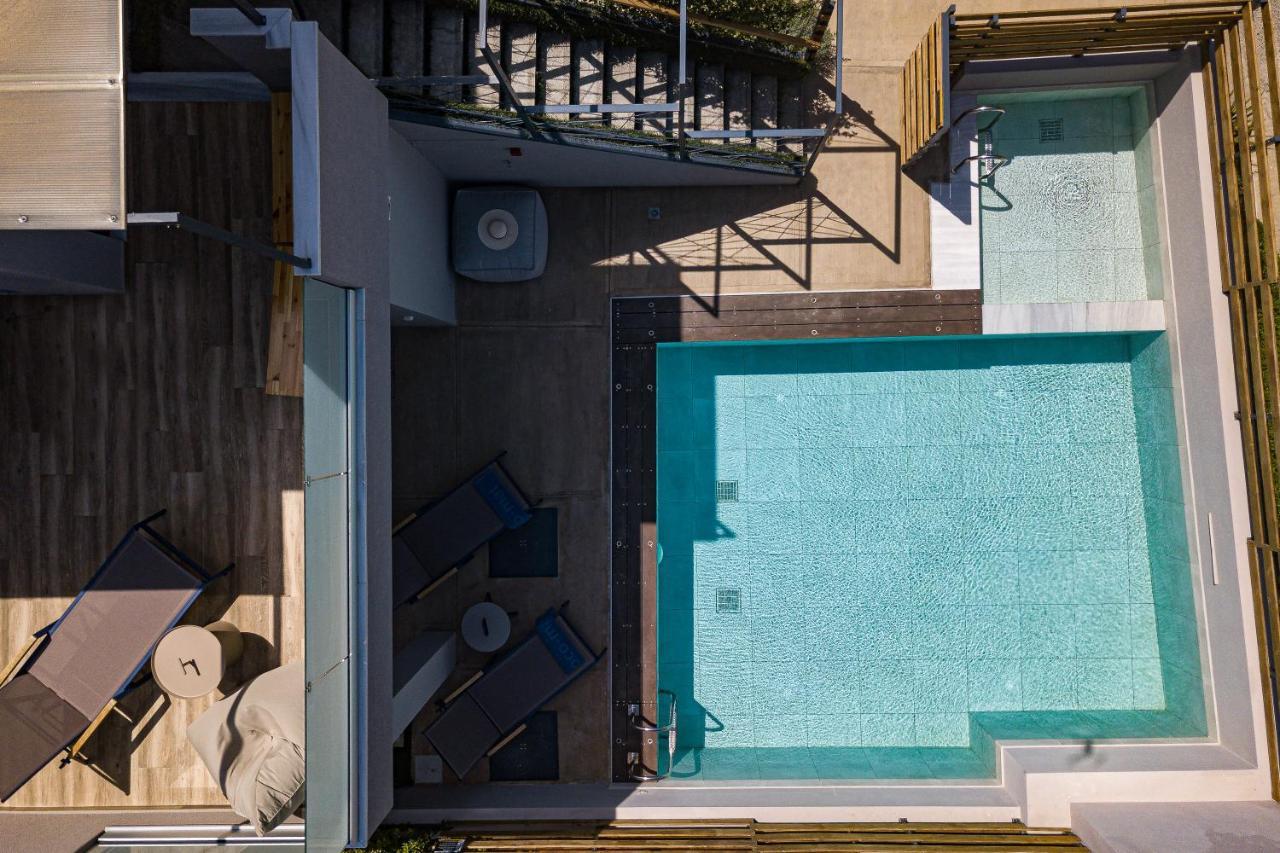 Iron Villas - Nefeli & Oniros Pangalochori Exteriör bild