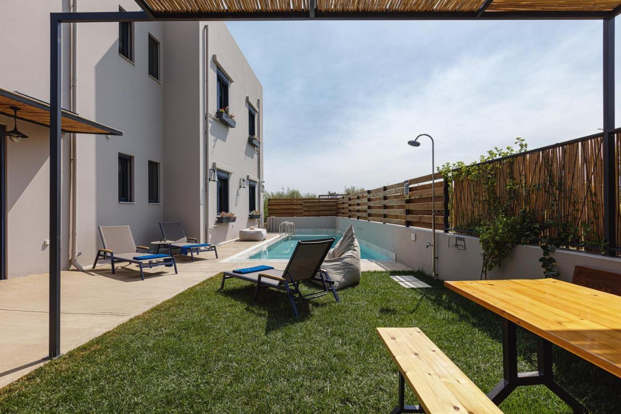Iron Villas - Nefeli & Oniros Pangalochori Exteriör bild